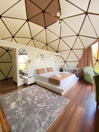 Phalesia Glamping Sapanca / İki Kişilik Dome Çadırda / Kişi Başı Konaklama