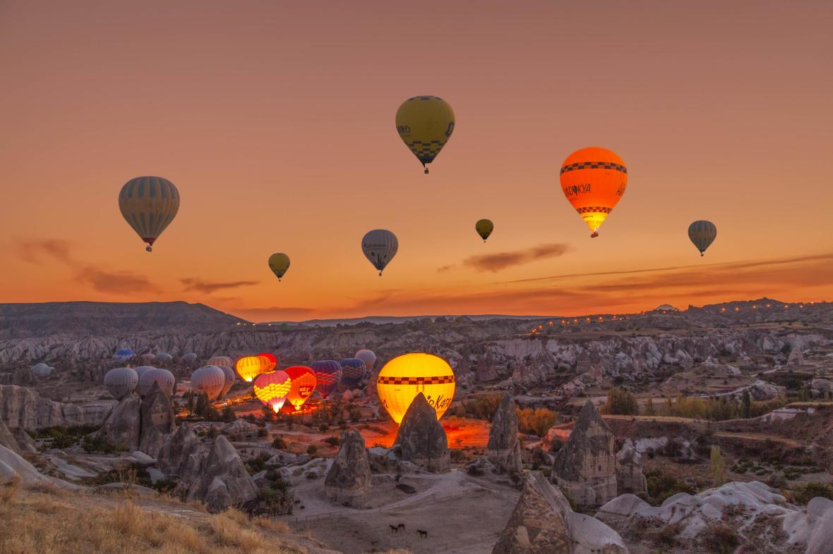 Kapadokya Yoga ve Gezi Kampı l 1 Mayıs